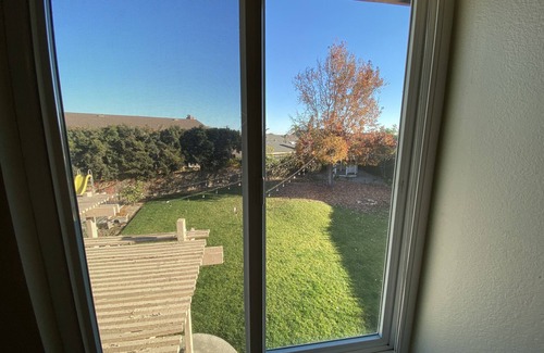 Fountain Valley House | Rare to find house of 5 BR and 4 Bath with big backyard in Fountain Valley.