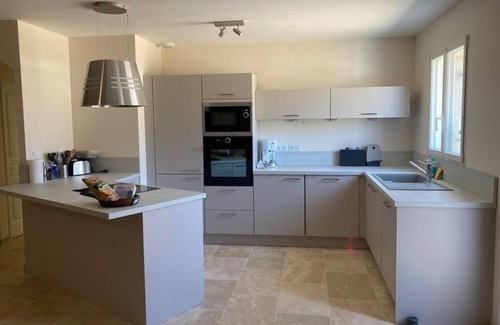 Rasteau Villa | Rasteau, vacation villa with 3 bedrooms and heated pool