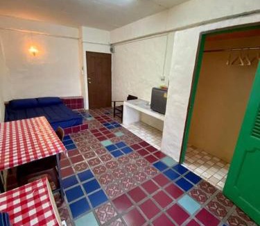 Bang Phlat Apartment | Ratanawong Place 401