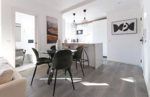 Santo Antonio Apartment | Rato Prime Terrace by Homing