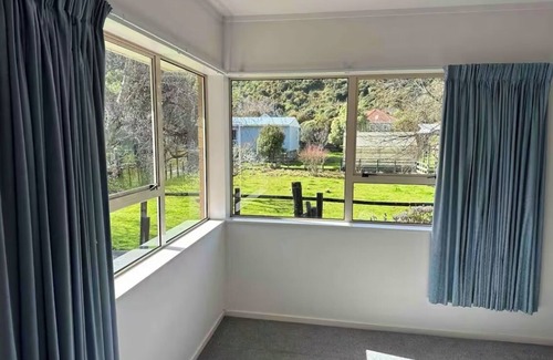 Raumati Beach House | Raumati Road Raumati Beach Paraparaumu