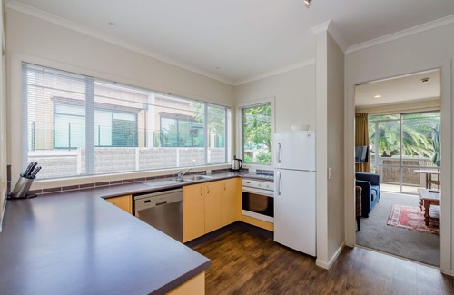 Raumati Beach Apartment | Raumati Sands Resort