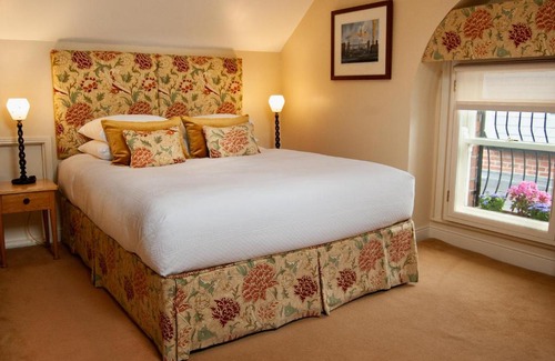 Ormeau Bed & Breakfast | Ravenhill House