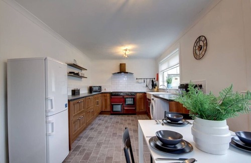 Irvine House | Ravenscroft - Coorie Doon - 3 Beds - Irvine