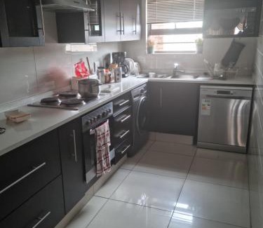 Boksburg Apartment | Ravenswood Mews