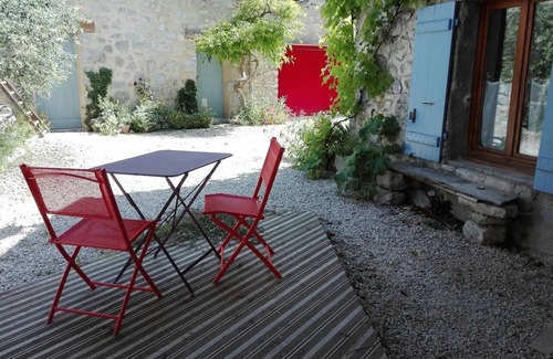 La Roche-sur-le-Buis House | RAVISTING VILLAGE HOUSE in the heart of the Parc des Baronnies Provencales