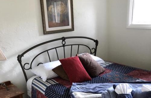 Mendenhall Valley Apartment | Raw Gold - Affordable, Near Mendenhall Glacier, Trails, and Conveniences - DISCOUNTS ON TOURS!