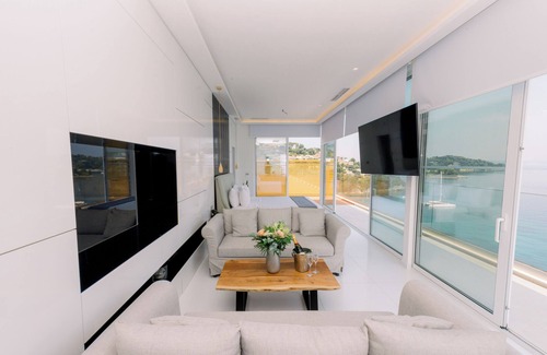 Petaleia Hotel | Ray Hotel Corfu