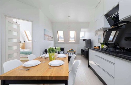 West Pomeranian Voivodeship Apartment | Rayskiego 19 | Szczecin | Stylish Apartment | Air conditioning in the living roo