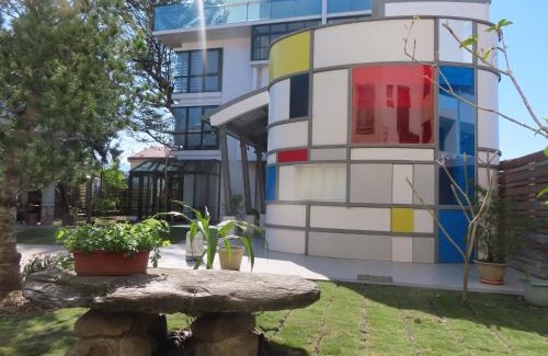 Puli Bed & Breakfast | Read to Sleep Book & Bed