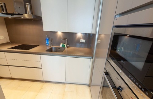 Puerto Banus Apartment | RECENTLY REFURBISHED APARTMENT IN THE HEART OF PUERTO BANÚS!