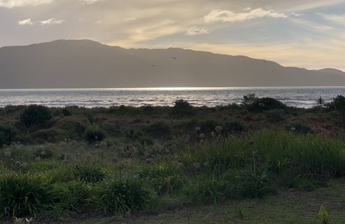 Paraparaumu Beach Apartment | RECENTLY RENOVATED PROPERTY RIGHT ON THE SAND! NEW DECK AND FREE WIFI!