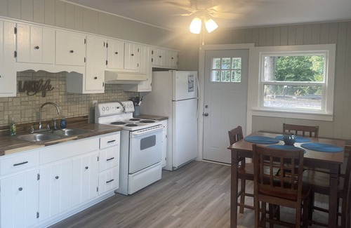 Warsaw House | Recently renovated, cozy lake home on relaxing Big Barbee Lake Channel!