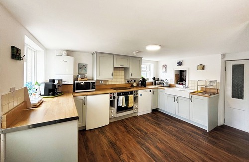 Auchtermuchty House | *recently updated* town House - Spacious B listed Georgian Townhouse