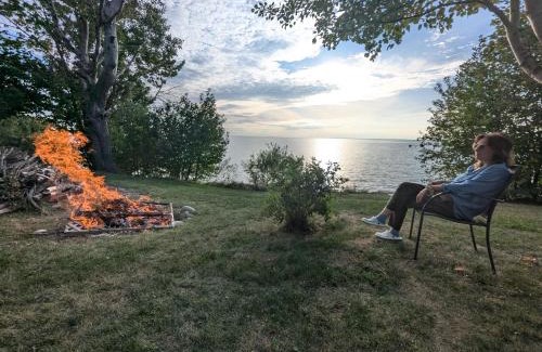 Ramara House | Red Brickhouse Lakefront Cottage