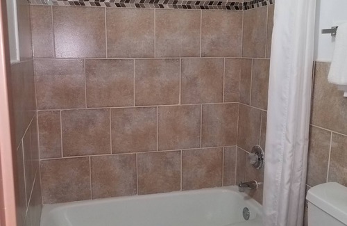 Rochester Hotel | Red Carpet Inn Rochester