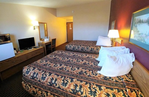 Windom Hotel | Red Carpet Inn