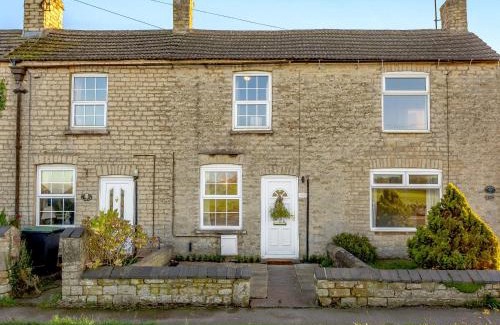 Easton on the Hill House | Red Kite Cottage