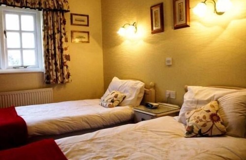 Cotebrook Hotel | Red Lion Inn