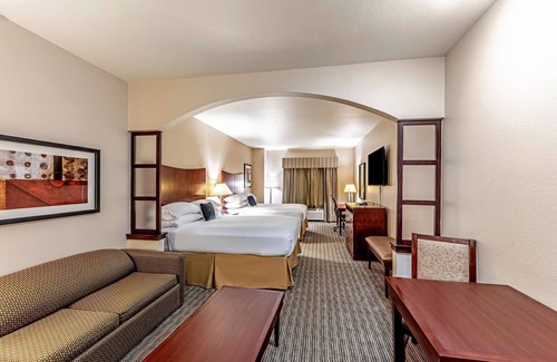 Mineral Wells Hotel | Red Lion Inn & Suites Mineral Wells