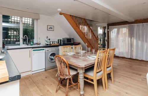 Hurley Apartment | Red Robin in Hurley With 1 Bedrooms and 1 Bathrooms