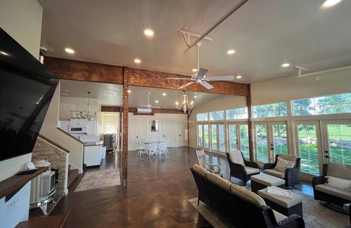 Nampa Other | Red Roof Farmhouse large gathering space sleeps 27+ hot tub treehouse