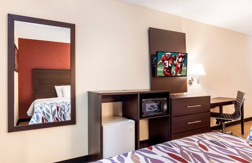 Acworth Hotel | Red Roof Inn Acworth - Emerson/LakePoint South