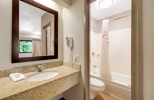 Asheville Hotel | Red Roof Inn Asheville - Biltmore West