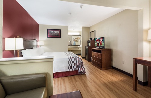 Willis Hotel | Red Roof Inn Conroe North - Willis