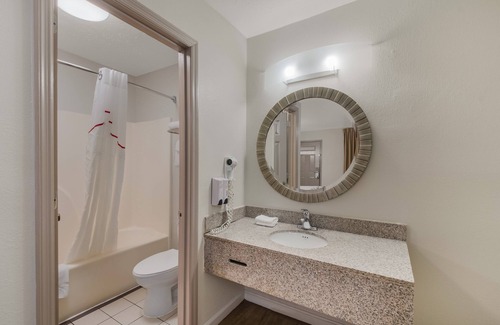 Crossville Hotel | Red Roof Inn Crossville