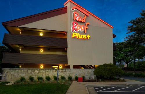 Lakeview Hotel | Red Roof Inn PLUS+ Washington DC - Manassas