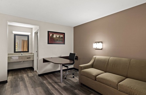 Drayton Hotel | Red Roof Inn Spartanburg - I-85