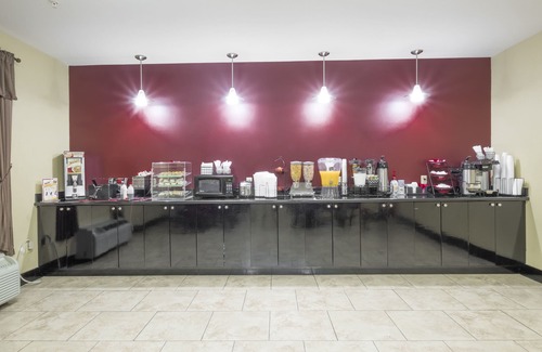 Lake Charles Hotel | Red Roof Inn & Suites Lake Charles