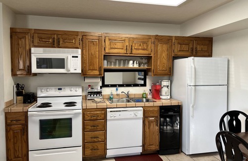 St. George Condo | Red Sands Retreat l Pool & Spa l Pets