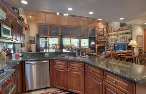 Purgatory House | Red Tail (#781) |10 min to Ski - Views - Golf Course - AC/Pool/Hot Tub