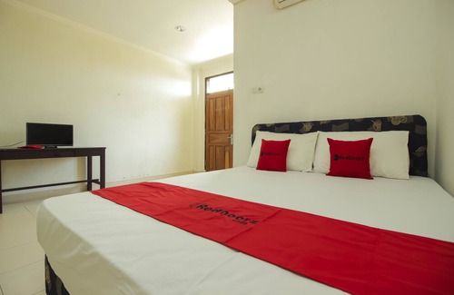 Manado Hotel | RedDoorz @ Malalayang Manado