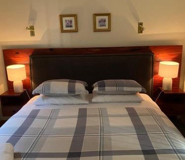 Bright Apartment | REDGUM RETREAT BRIGHT - Luxury Spa Villa