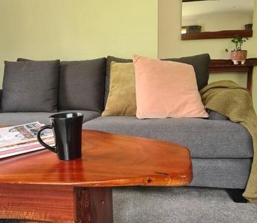 Bright Apartment | REDGUM RETREAT BRIGHT - Luxury Spa Villa