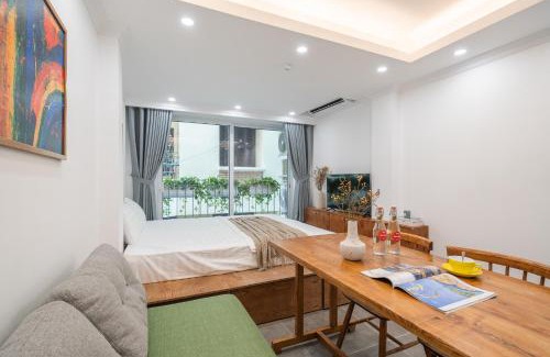 Hai Ba Trung Apartment | REDSUN Building with POOL