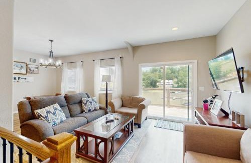 Climax Springs House | Reel Good Time Lakehouse