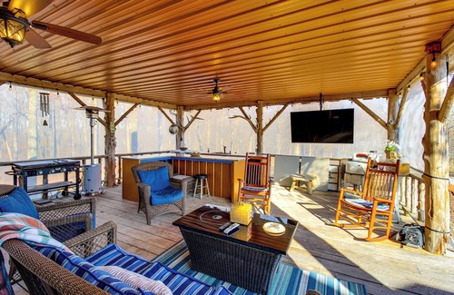 McMinnville Cabin | Reel in Fish, Relax By Fire: McMinnville Cabin