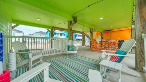 Cinnamon Shore House | Reel Life Dreams by AvantStay Pool Near Beach