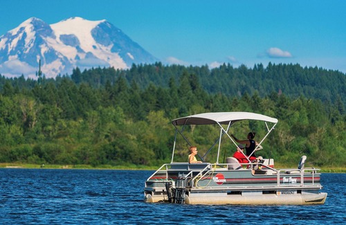 East Olympia Apartment | Reel Suite Cottage at the Lake