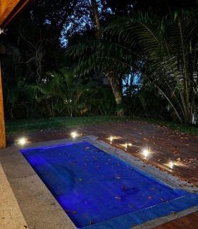 Castelo da Torre Villa | Refúgio Moderno Próximo a Praia e Área Verde