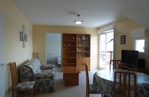 Arzon Apartment | REF 088 Appartement T2 vue port Crouesty proche commerces