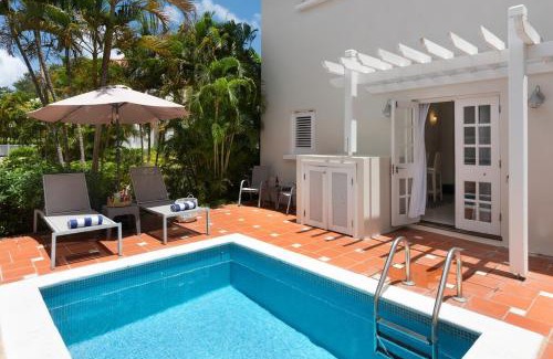 Porters House | Refreshing 2bed Townhome walking distance to beach