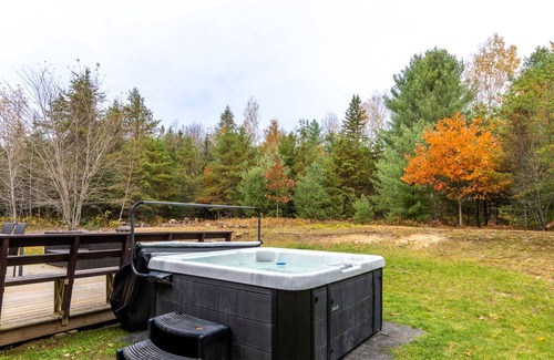 Labelle Ski Chalet | Refuge du Coyote ~ Spa & Fireplace ~ Vélo & Rando