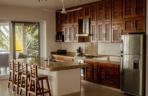 El Faro Villa | Refugio del Faro - Tranquil Cliffside Retreat