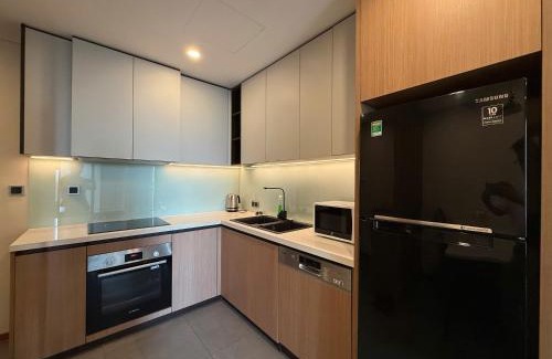 Mang Yang Apartment | Regal Residences Tay Ho