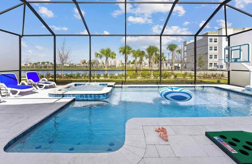 Florida Center House | Regal Riviera | Fab NEW home w/chic decor, huge LR/DR, & PVT pool - on I-Drive